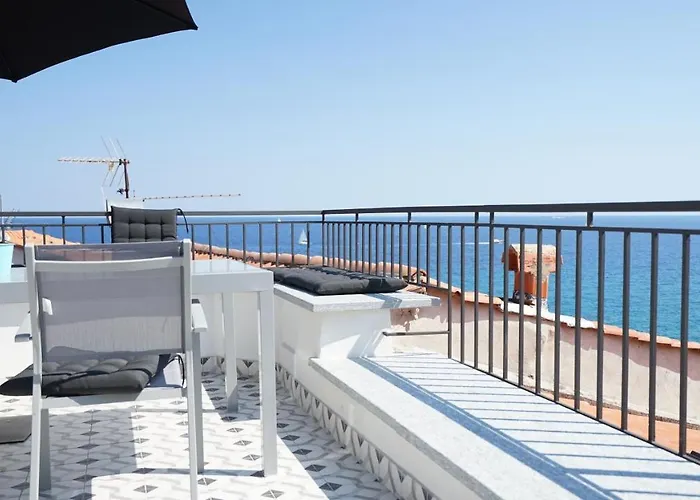 Hotel Le Bastion Menton