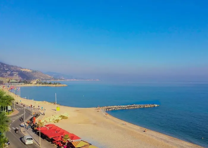 Le Bastion Hotel Menton
